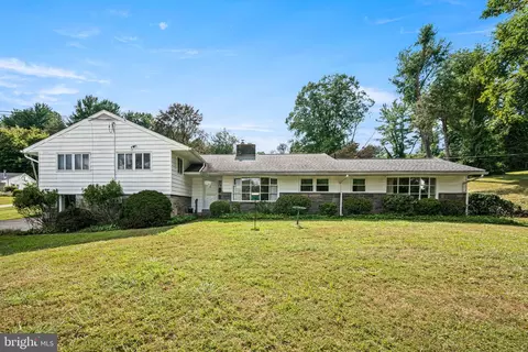 311 Timber Jump Ln, Media, PA 19063