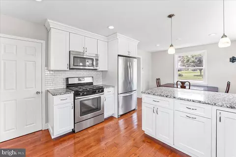 Kitchen - 215 Avon Rd, Springfield, PA 19064 photo 2 of 3