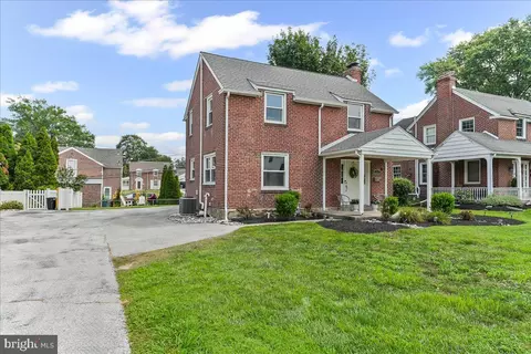 Exterior - 215 Avon Rd, Springfield, PA 19064 photo 7 of 8