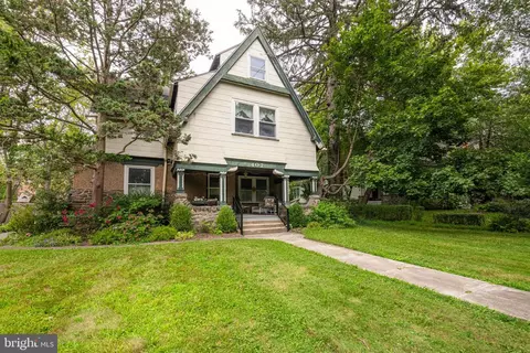 407 Midland Ave, Wayne, PA 19087