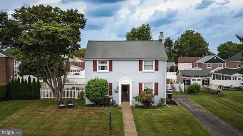 511 Rodney Ln, Springfield, PA 19064