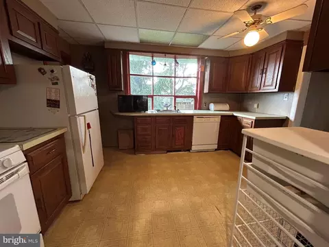 Kitchen - 226 E Dutton Mill Rd, Brookhaven, PA 19015 photo 2 of 2