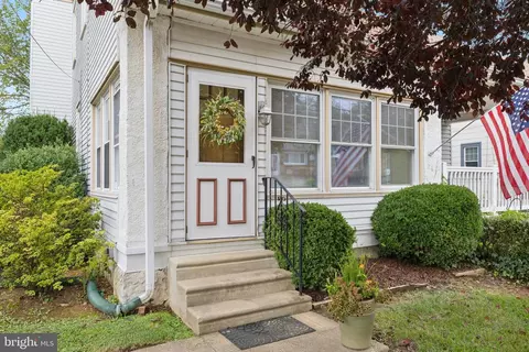 226 N Linden Ave, Darby, PA 19082