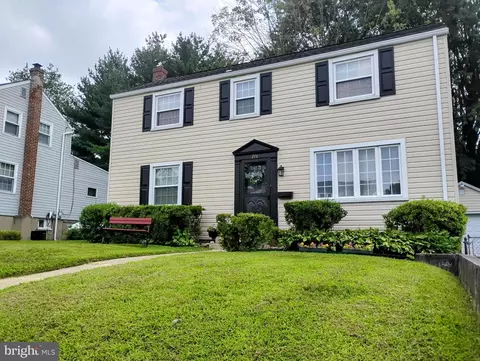 216 Scheivert Ave, Aston, PA 19014