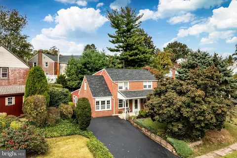 44 S Greenhill Rd, Broomall, PA 19008
