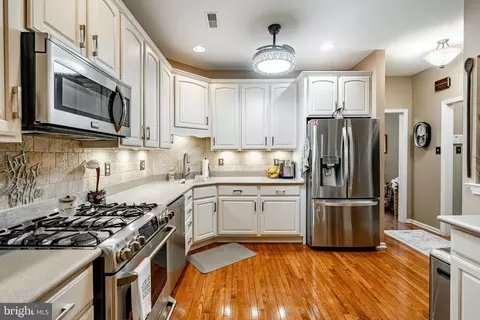 71 Dresner Cir, Ogden, PA 19061 photo 8