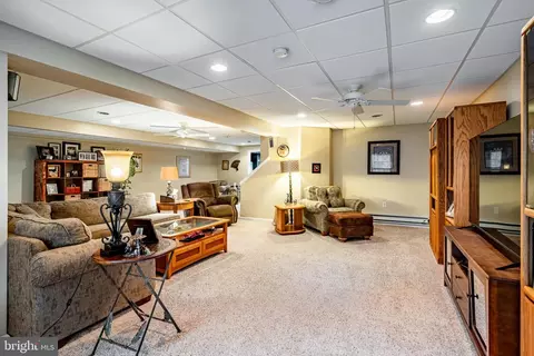 71 Dresner Cir, Ogden, PA 19061 photo 34