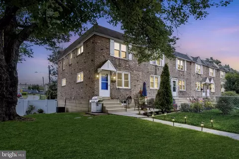 351 N Bishop Ave, Clifton Heights, PA 19018