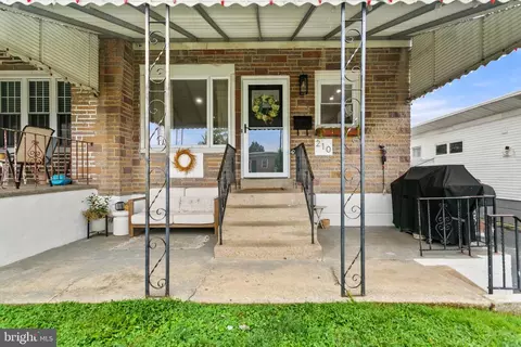 210 Hoffman Rd, Ridley Park, PA 19078