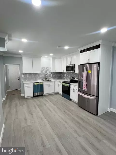 710 Lamokin St, Chester, PA 19013