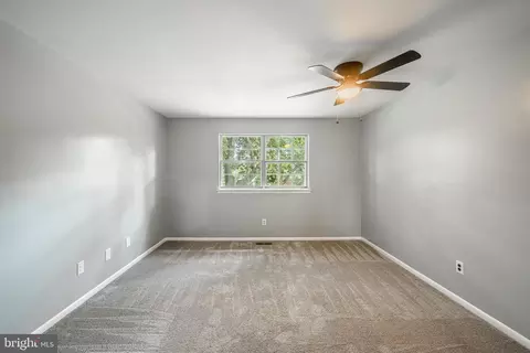 1328 Rolling Gln, Boothwyn, PA 19061 photo 13