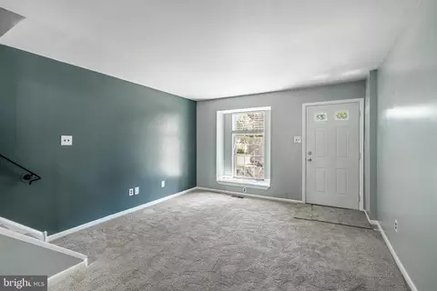 1328 Rolling Gln, Boothwyn, PA 19061 photo 5
