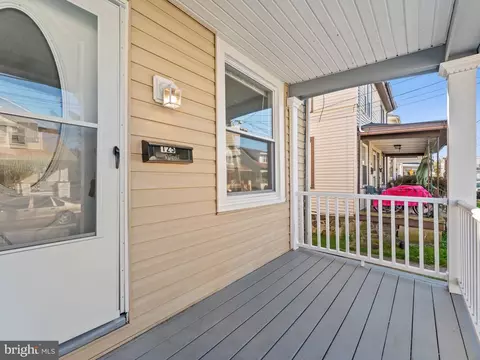 Exterior - 125 White Ave, Marcus Hook, PA 19061 photo 3 of 5