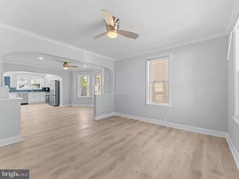 Living - 125 White Ave, Marcus Hook, PA 19061 photo 1 of 4