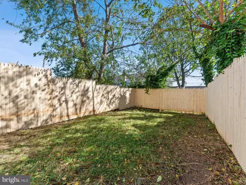 Exterior - 125 White Ave, Marcus Hook, PA 19061 photo 4 of 5