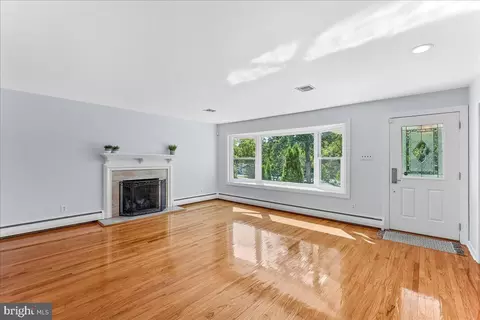 Living - 200 N State Rd, Springfield, PA 19064 photo 1 of 5