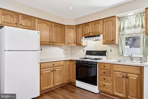 Kitchen - 841 Bobwhite Ln, Secane, PA 19018 photo 1 of 1