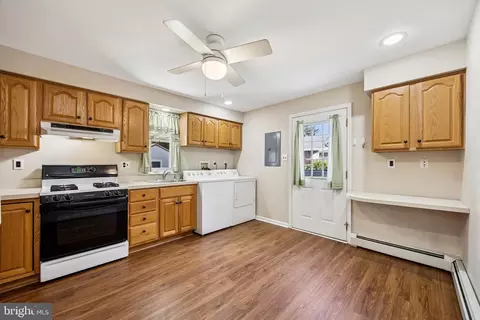 Other - 841 Bobwhite Ln, Secane, PA 19018 photo 3 of 7