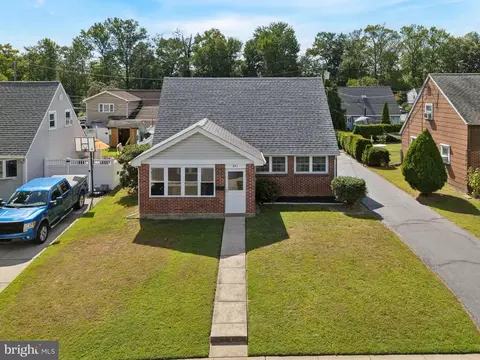 Other - 841 Bobwhite Ln, Secane, PA 19018 photo 1 of 7