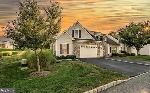 1623 Parkview Ct, Garnet Valley, PA 19060