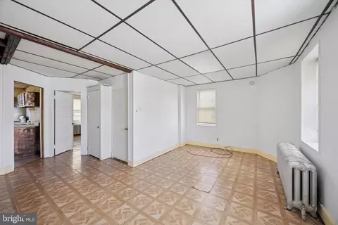 Living - 4 Marlborough Rd, Upper Darby, PA 19082 photo 2 of 2