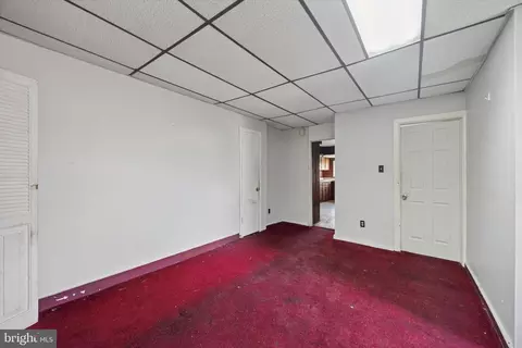 Entry Way - 4 Marlborough Rd, Upper Darby, PA 19082 photo 3 of 6