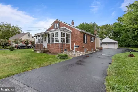 1121 Scott Ave, Boothwyn, PA 19061 photo 3