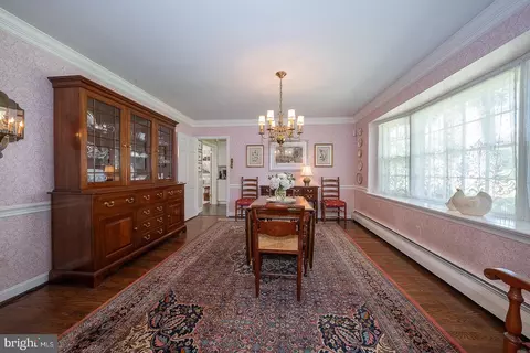 Dining - 712 Woodcrest Rd, Wayne, PA 19087 photo 2 of 2
