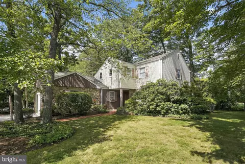 314 Highland Ln, Bryn Mawr, PA 19010