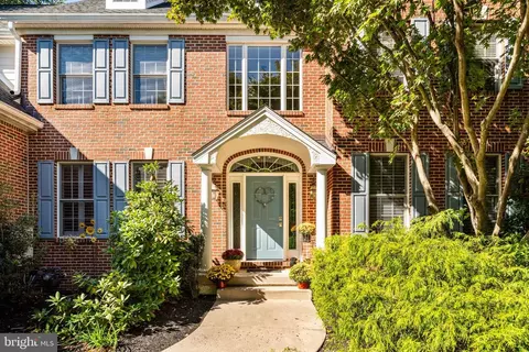 12 Cherry Farm Ln, West Chester, PA 19382