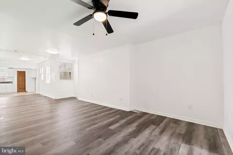 1359 Green St, Marcus Hook, PA 19061 photo 12