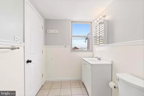 1359 Green St, Marcus Hook, PA 19061 photo 20