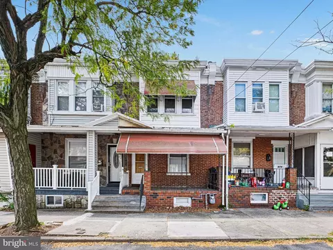 930 Pennell St, Chester, PA 19013