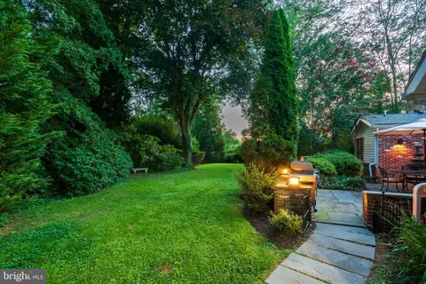 Exterior - 598 Cricket Ln, Wayne, PA 19087 photo 7 of 11