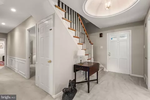 Entry Way - 598 Cricket Ln, Wayne, PA 19087 photo 2 of 5