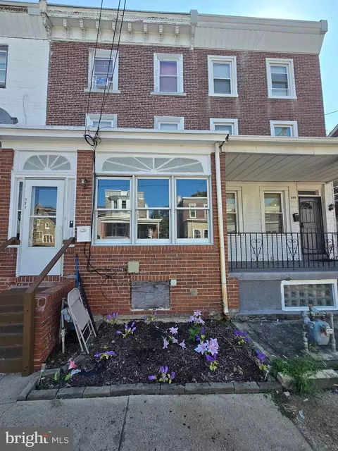 207 S 5th St, Darby, PA 19023