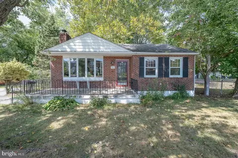 501 W Rively Ave, Aldan, PA 19018