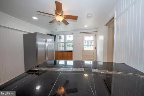 156 Fronefield Ave, Marcus Hook, PA 19061 photo 13