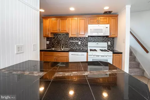 156 Fronefield Ave, Marcus Hook, PA 19061 photo 12