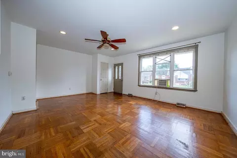 156 Fronefield Ave, Marcus Hook, PA 19061 photo 9