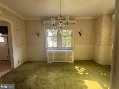 Living - 253 Highland Ave, Wayne, PA 19087 photo 3 of 3