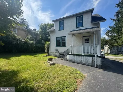 Exterior - 253 Highland Ave, Wayne, PA 19087 photo 1 of 1