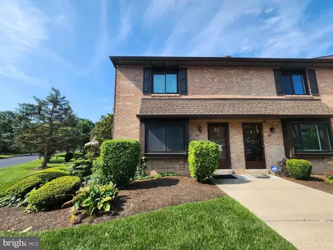 1747 W Chester Pike #41, Havertown, PA 19083