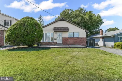 531 Springfield Ave, Folsom, PA 19033
