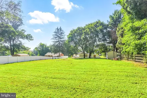 Exterior - 1064 Flora, Boothwyn, PA 19061 photo 2 of 3