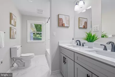 Bath - 1064 Flora, Boothwyn, PA 19061 photo 1 of 1
