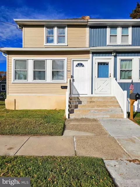 120 Bartram Ave, Essington, PA 19029