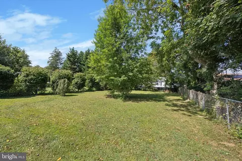 Exterior - 2648 Ogden Ave, Ogden, PA 19061 photo 5 of 8