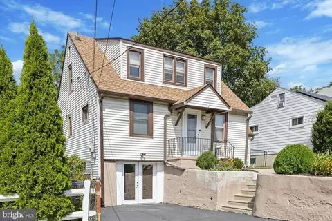 Exterior - 2648 Ogden Ave, Ogden, PA 19061 photo 3 of 8