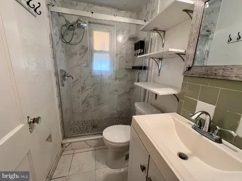Bath - 218 Springton Rd, Darby, PA 19082 photo 1 of 1